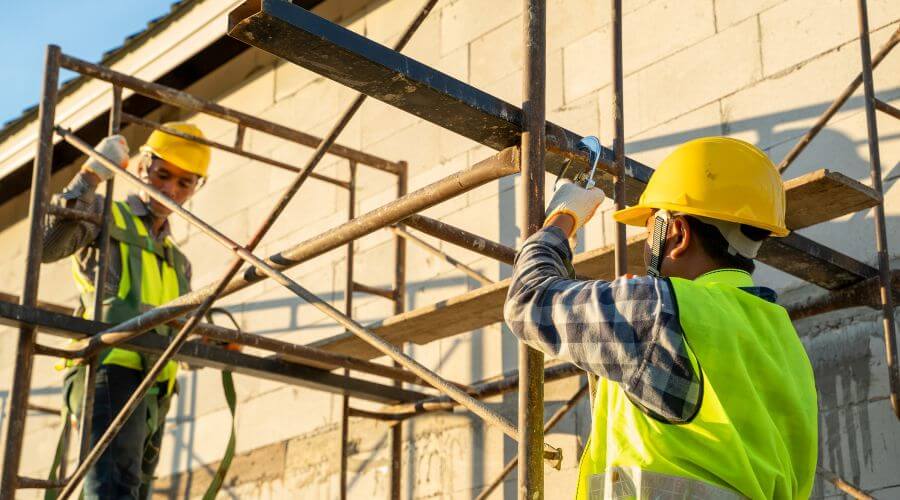 Professional fairlawn roofing services in Forest, OH